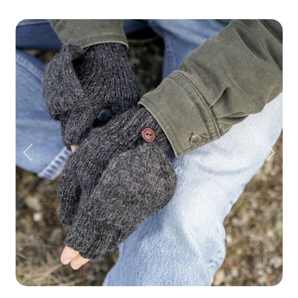 Men’s blended mittens from Andes Gifts